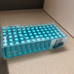 NWT poppin grip grass